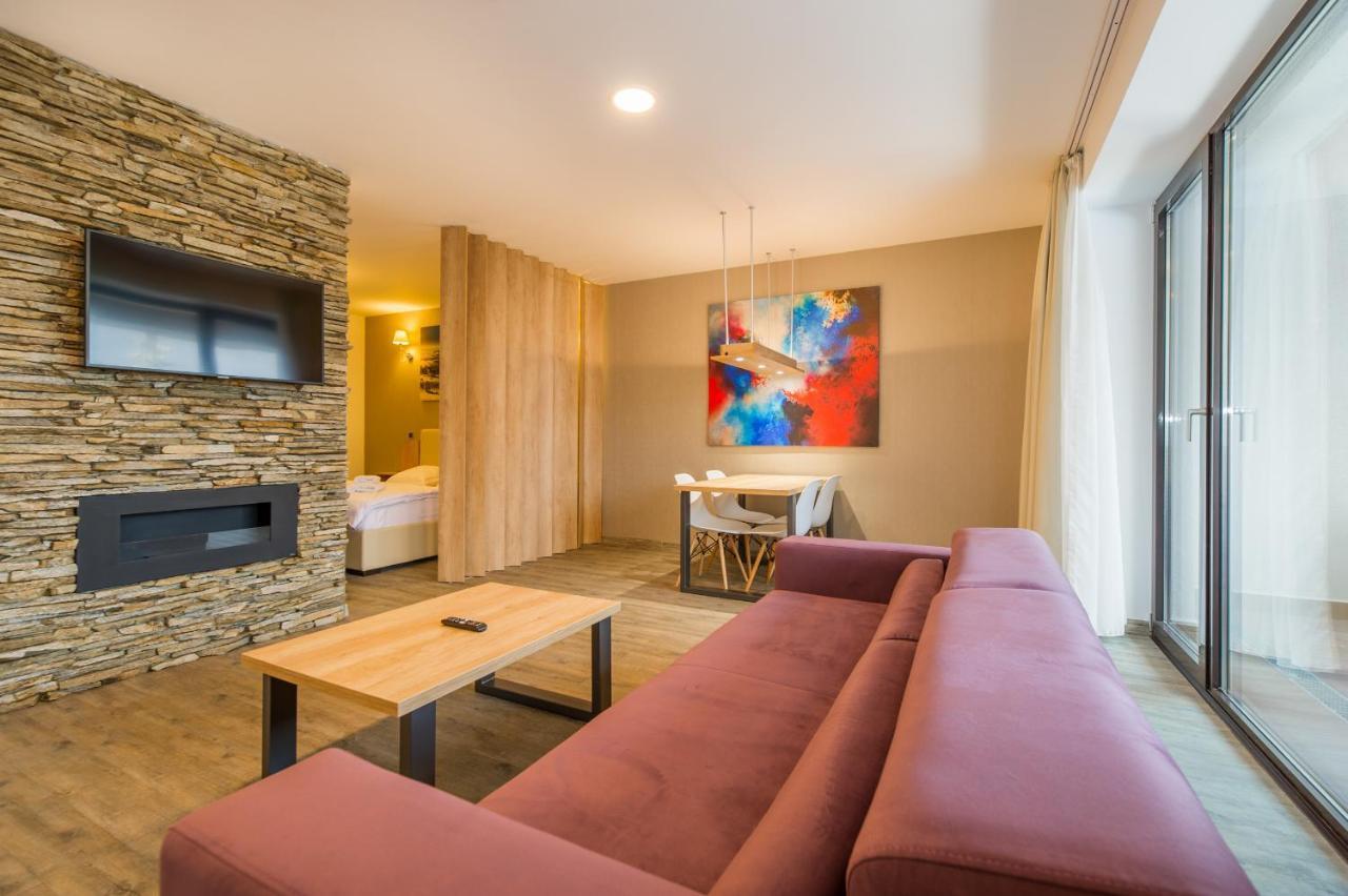 Silver Sunrise Studio In Silver Mountain โปยานาบราซอฟ ภายนอก รูปภาพ